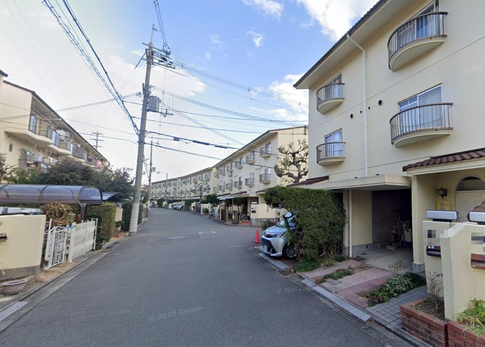 宮之川原４丁目　中古テラス　清水団地 2180万円 4LDK 高槻市宮之川原４丁目 ＪＲ東海道・山陽本線高槻駅